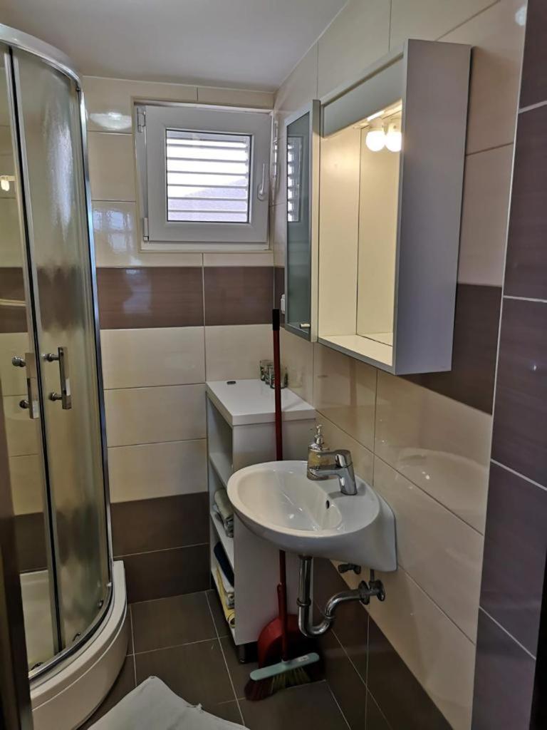 Apartment Vegas Novalja Ngoại thất bức ảnh