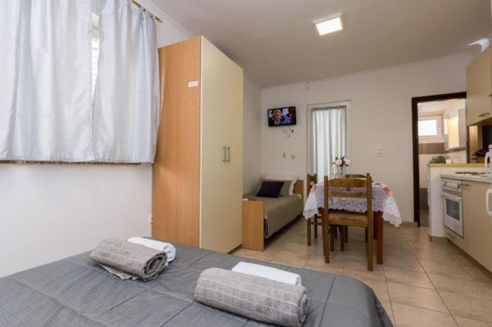 Apartment Vegas Novalja Ngoại thất bức ảnh